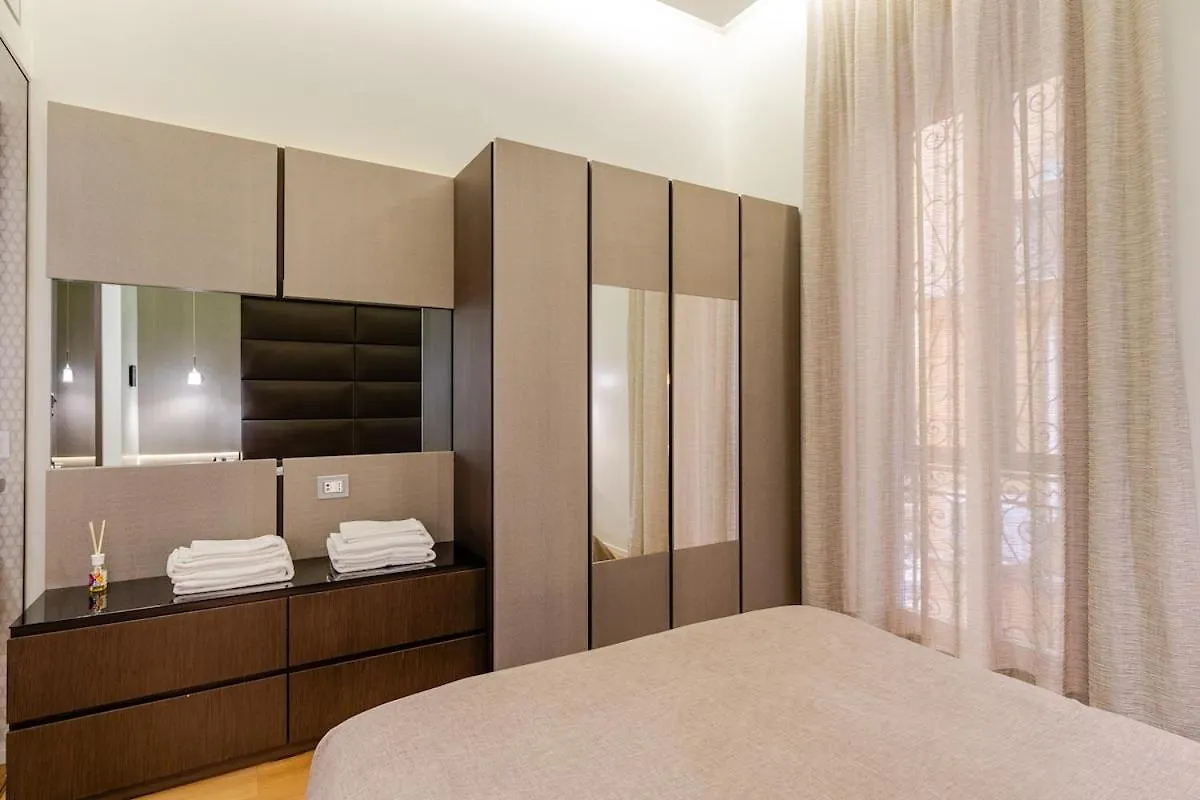 Partenope Luxury Light House Naples Apartment